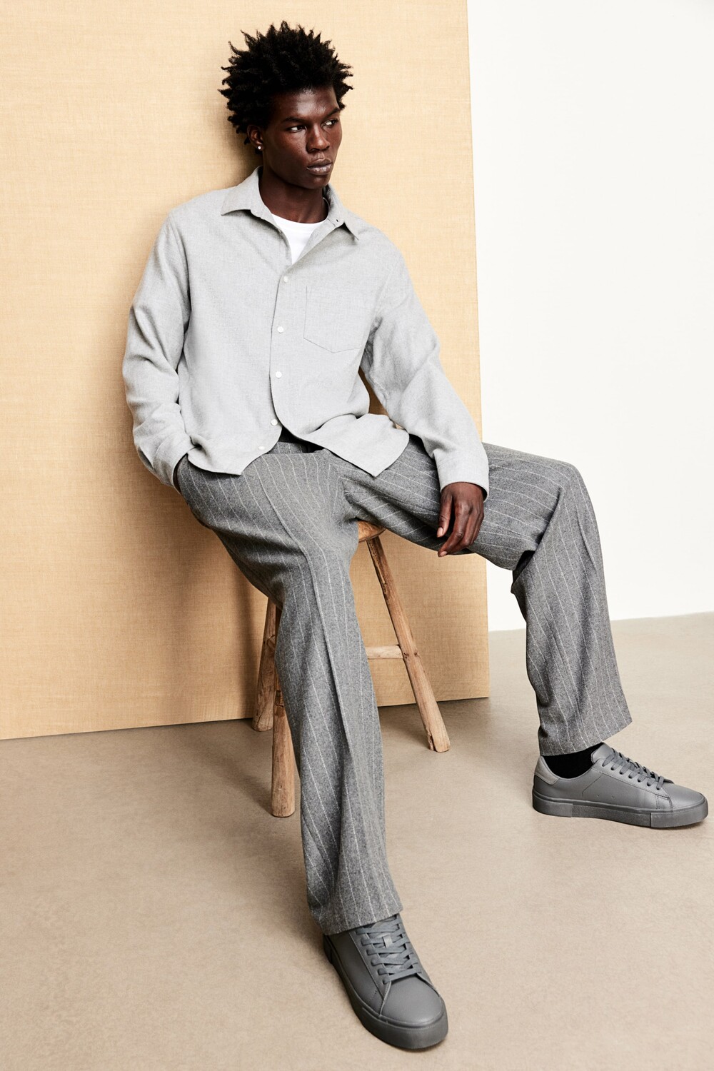 

Фланелевая рубашка стандартного кроя H&M, серый