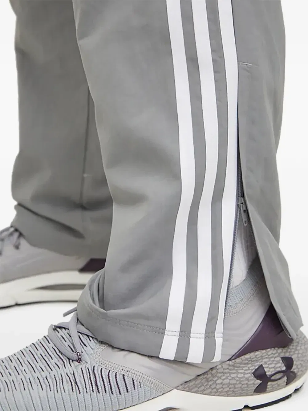 Штаны-джоггеры с тремя полосками adidas, серый — фото 4