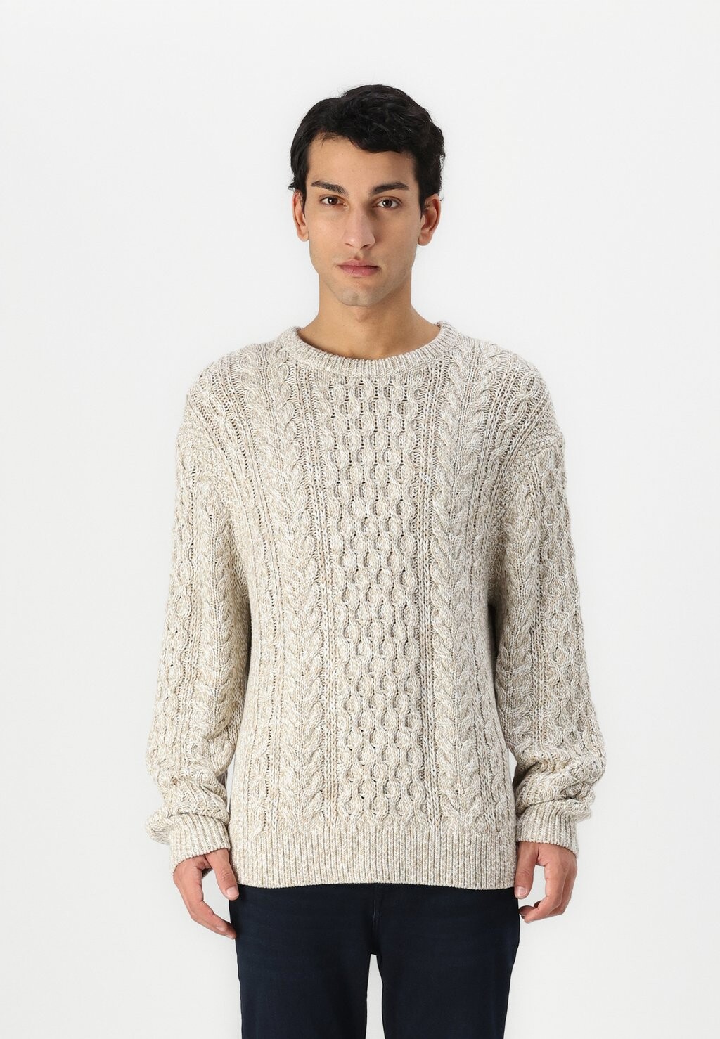 

Джемпер MOULINE ARAN CABLE CREW NECK Tommy Hilfiger, белый