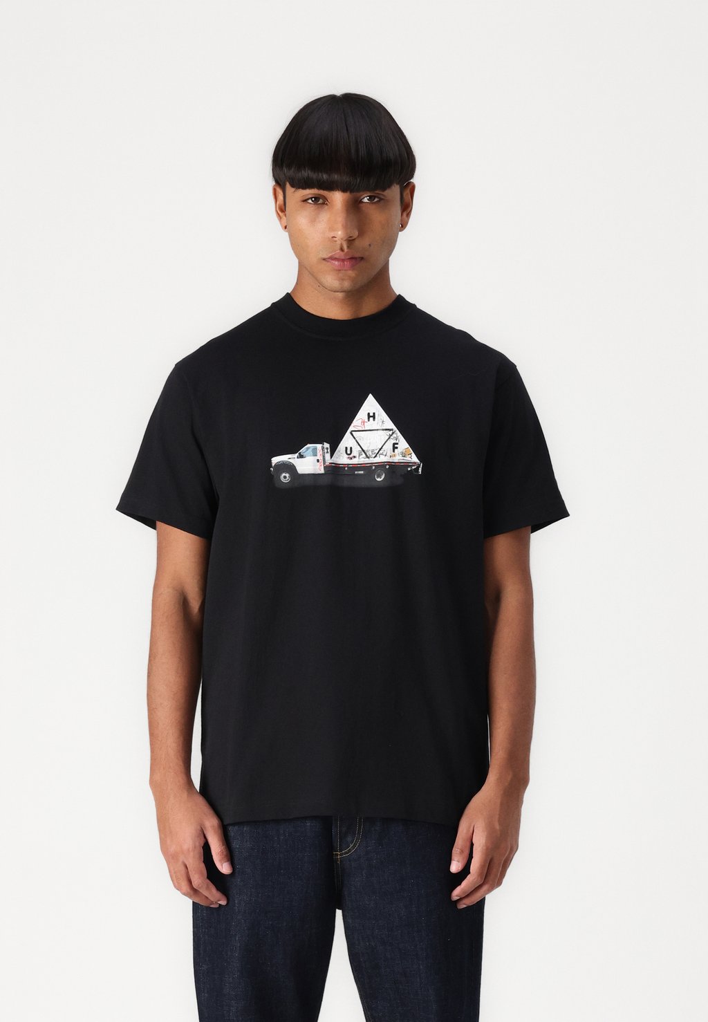 

Футболка с принтом CLEARANCE TEE UNISEX HUF, черный