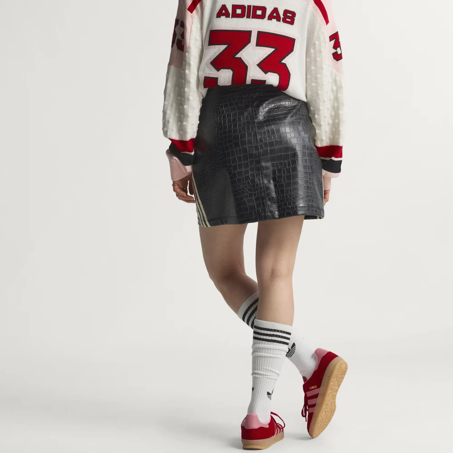 Мини-юбка с крокодиловым эффектом и полосками Adidas, черный — фото 3