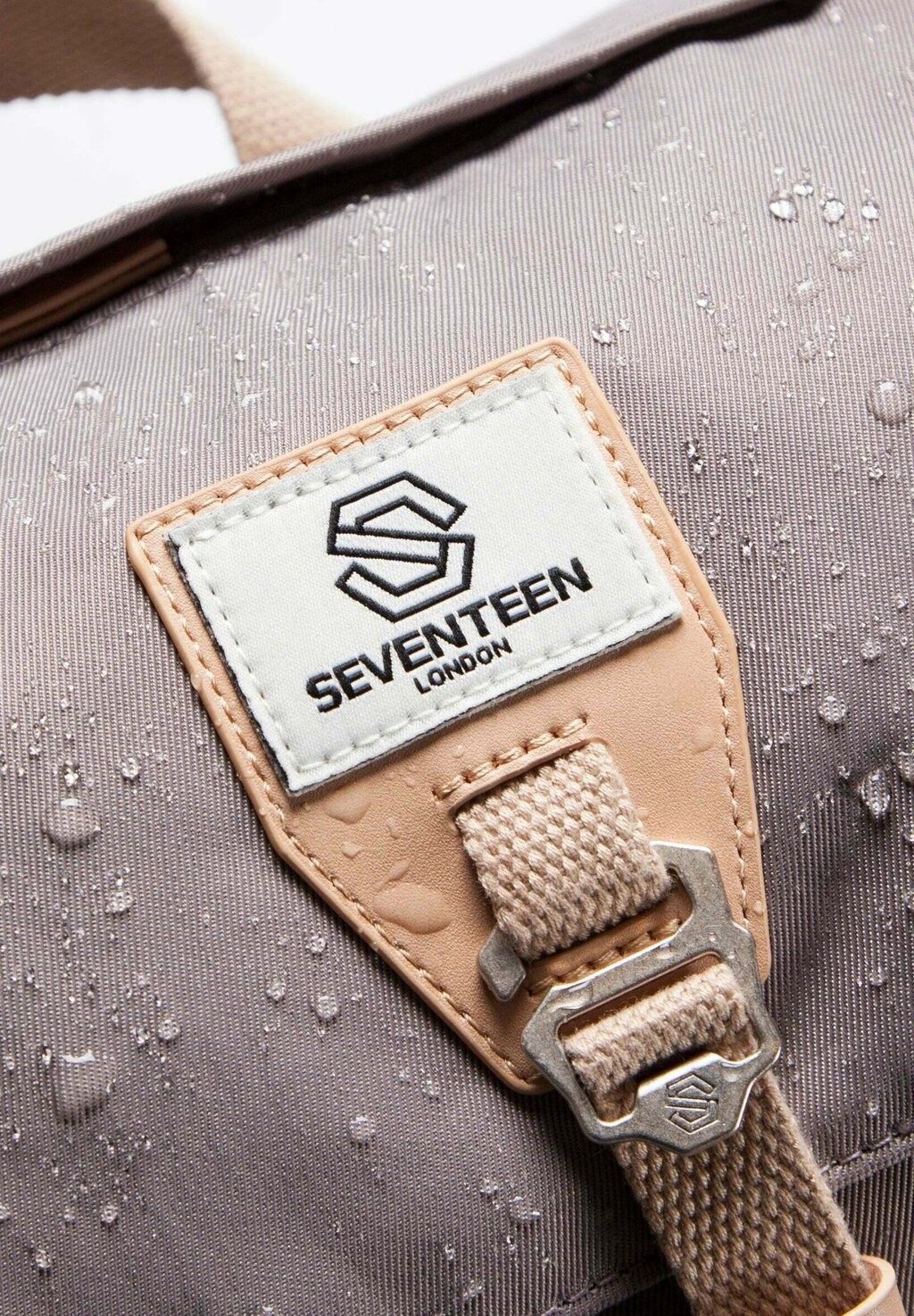 

Рюкзак FULHAM BACKPACK SEVENTEEN LONDON, сиреневый