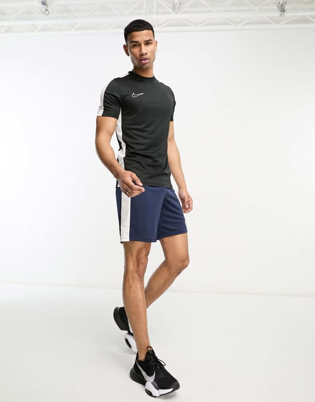 Темно-синие шорты со вставками Nike Football Academy Dri-FIT — фото 3