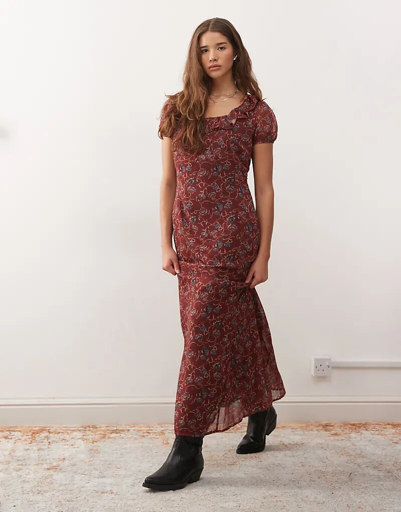 

Платье макси Reclaimed Vintage с рукавами-фонариками и воротником-оборкой с бордово-красным цветочным принтом