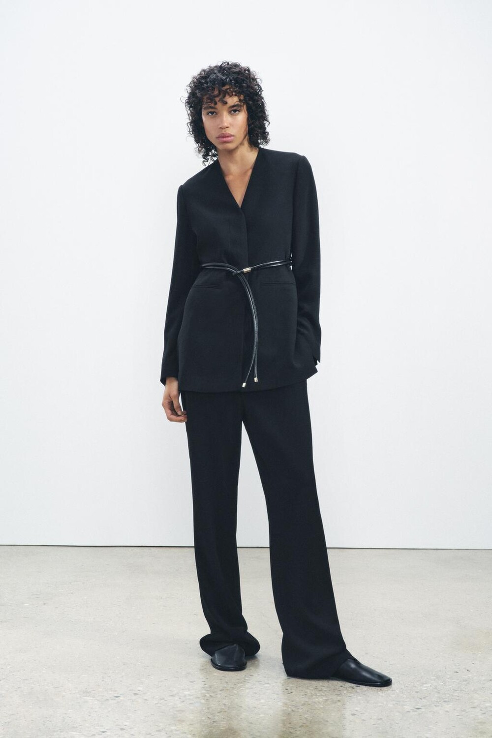 

Брюки прямого кроя ZARA, черный