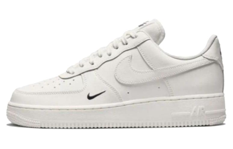 

Женские кроссовки для скейтбординга Nike Air Force 1, White