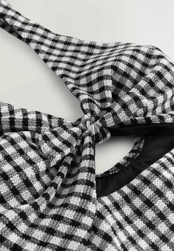 Купальник с глубоким вырезом и эффектом утягивания живота Next, Black White Crinkle Gingham — фото 3
