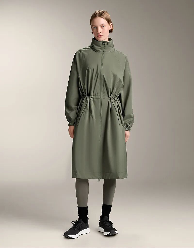 

Водонепроницаемая суперлегкая длинная куртка OYSHO 10k цвета хаки