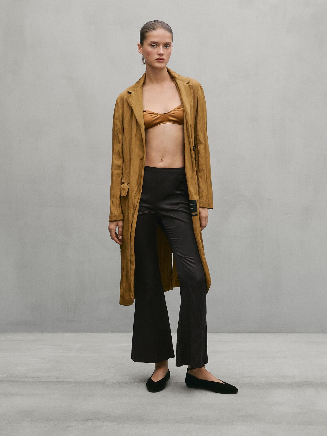 

Атласный треугольный бюстгальтер - студия Massimo Dutti, коричневый