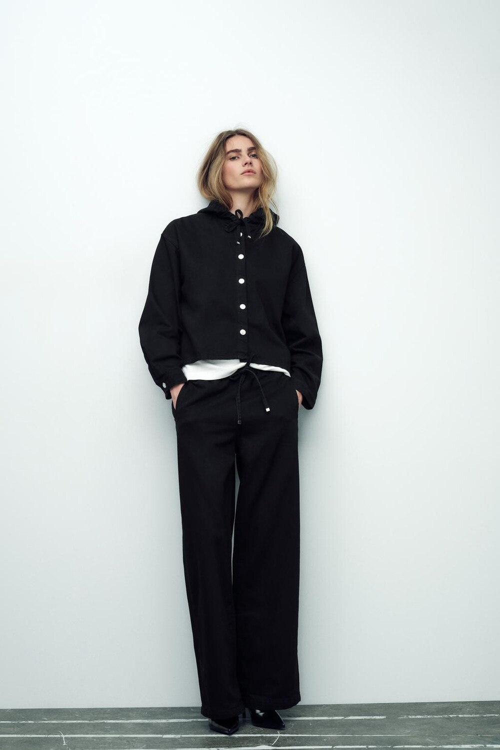 

Широкие джинсы-джоггеры с высокой талией z1975 ZARA, черный