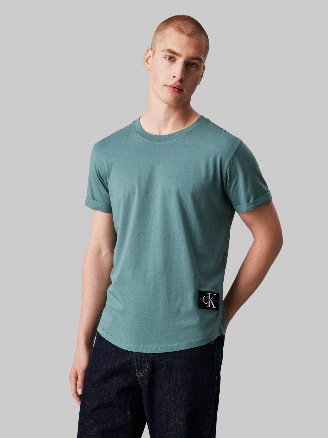 

Футболка CALVIN KLEIN JEANS Regular Fit, цвет mare