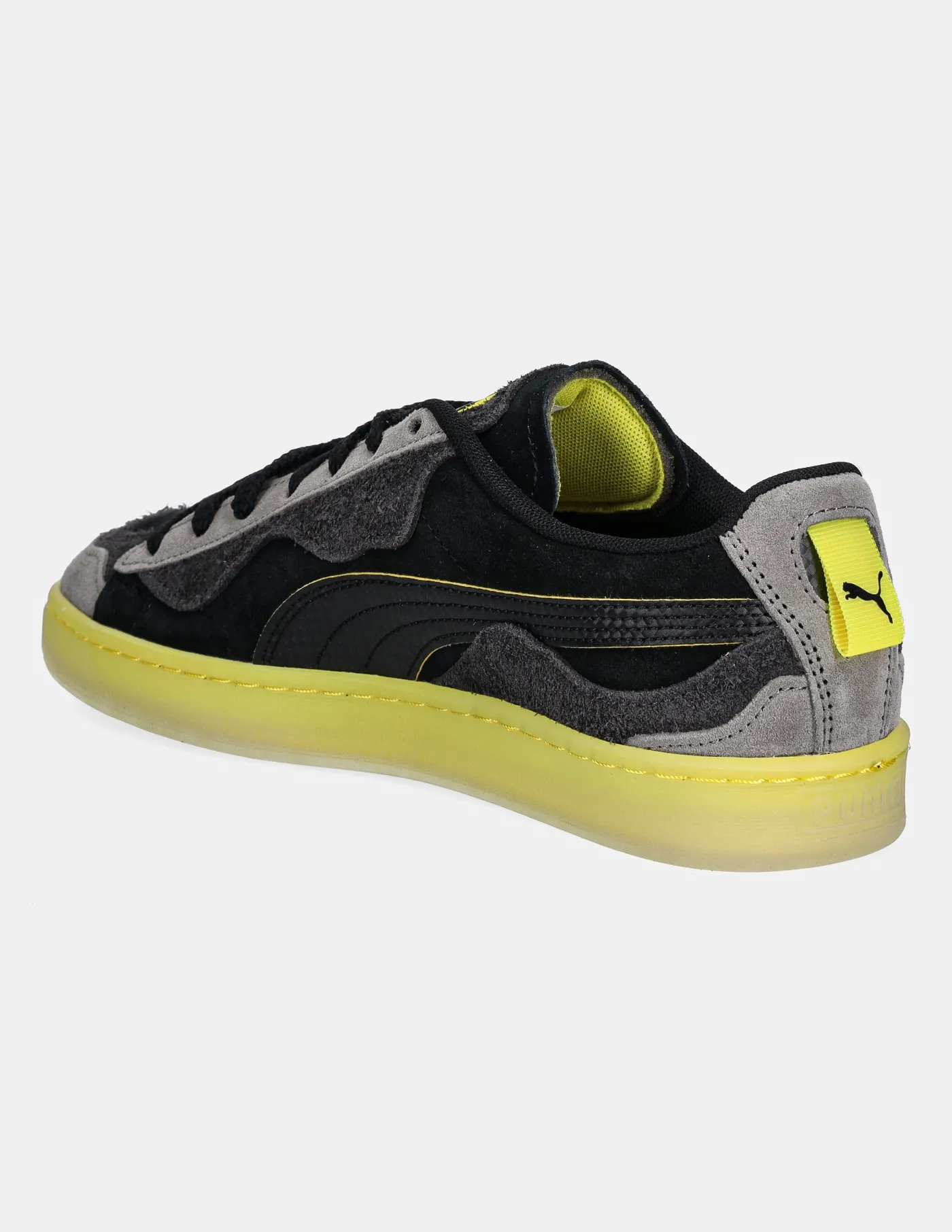 

Кроссовки Ferrari Suede Trippy Puma, черный