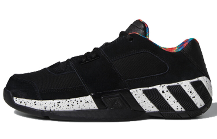 

Баскетбольные кроссовки Regulat Vintage Men Low-top Black/white Adidas