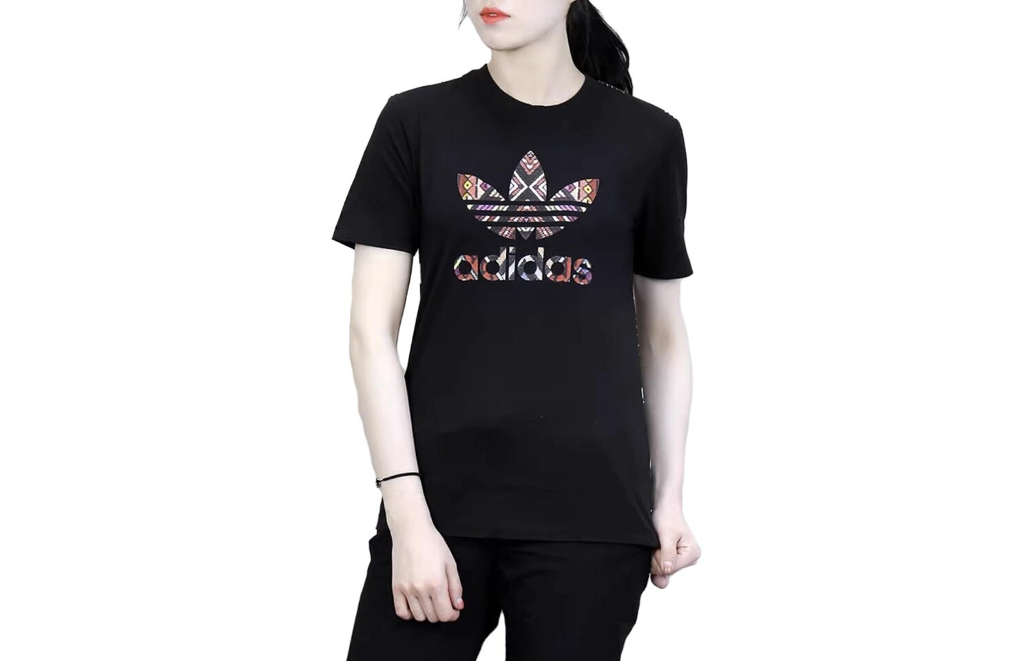 

Футболка женская черная Adidas
