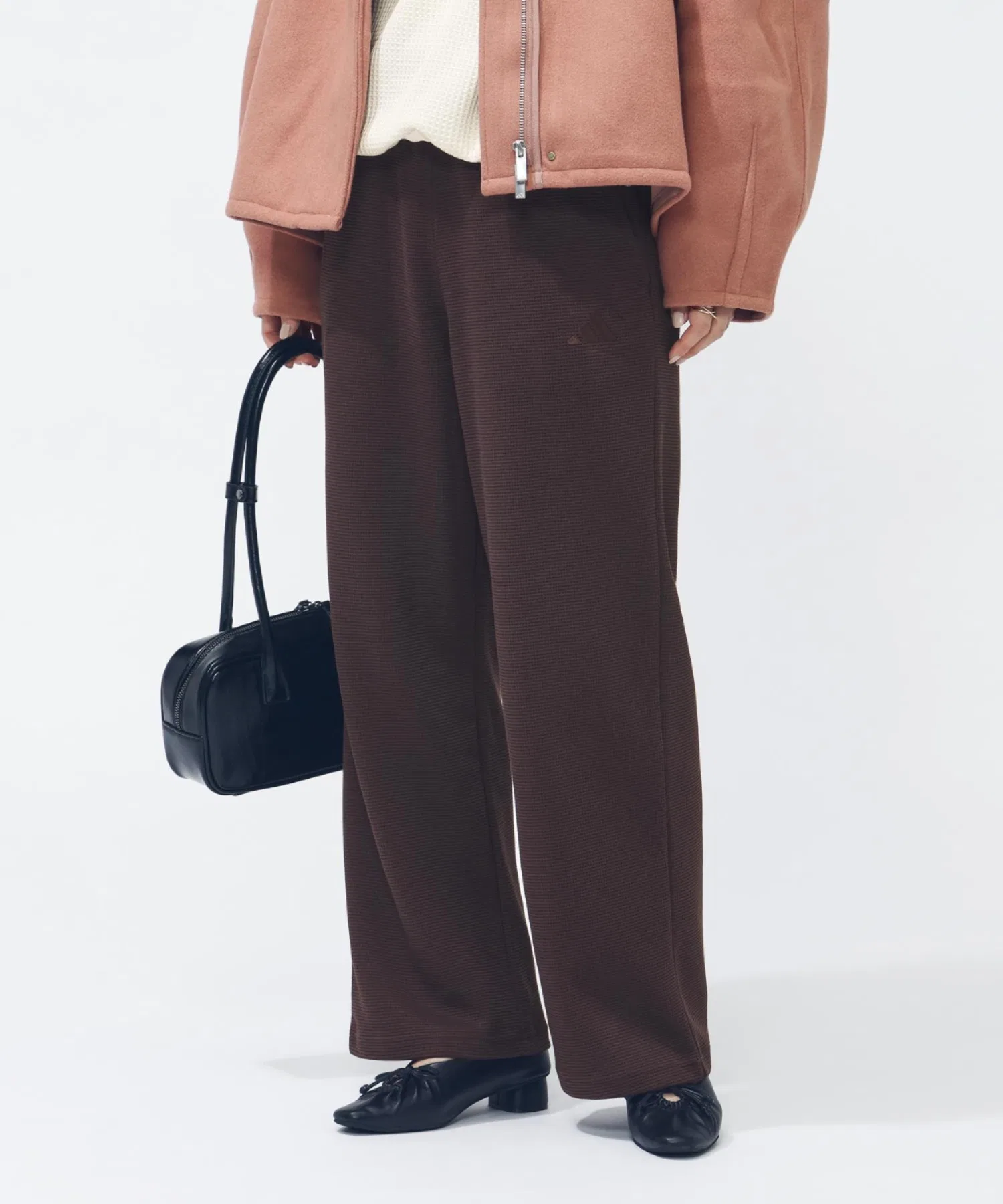 Женские брюки Adidas Waffle Loose Fit коричневые