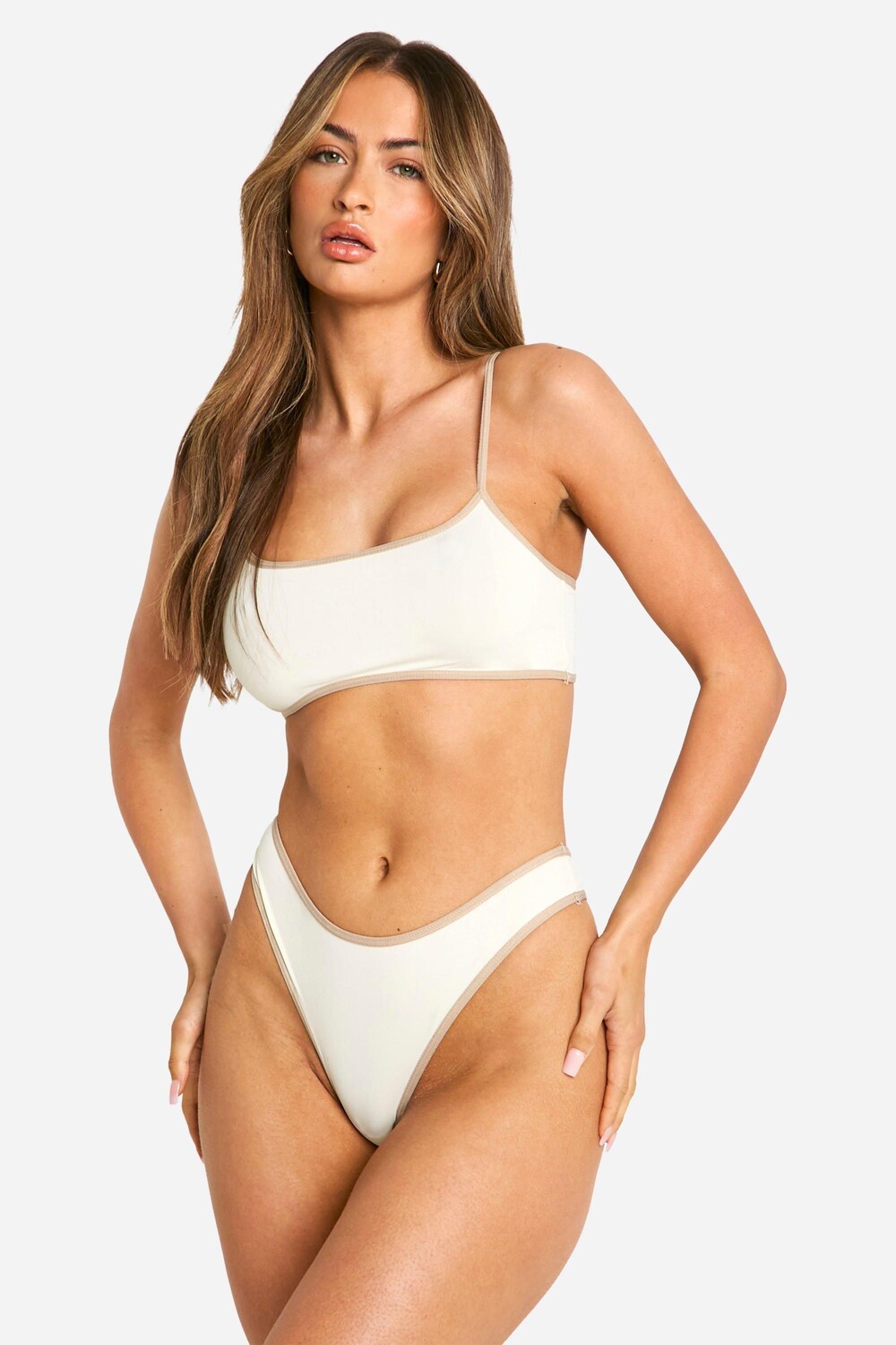 

Нижнее белье Boohoo с контрастными краями, кремовый