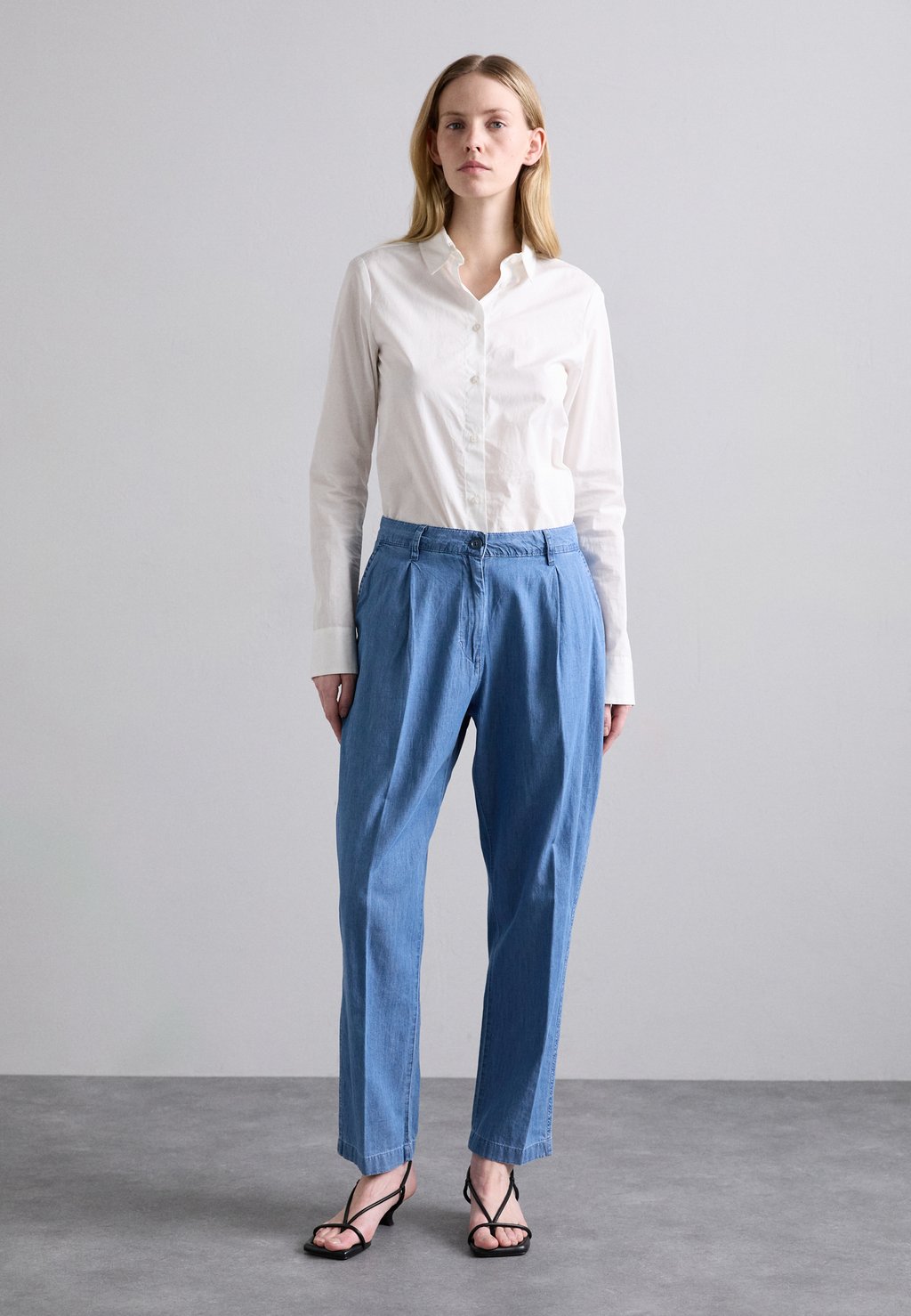 

Брюки PANTALONE ASPESI, цвет Blue Denim