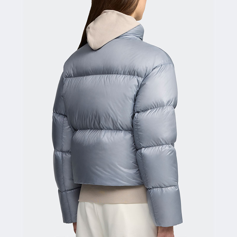 Canada Goose Куртка пуховая женская Ozone светло-голубая, Ozone Light Blue — фото 4