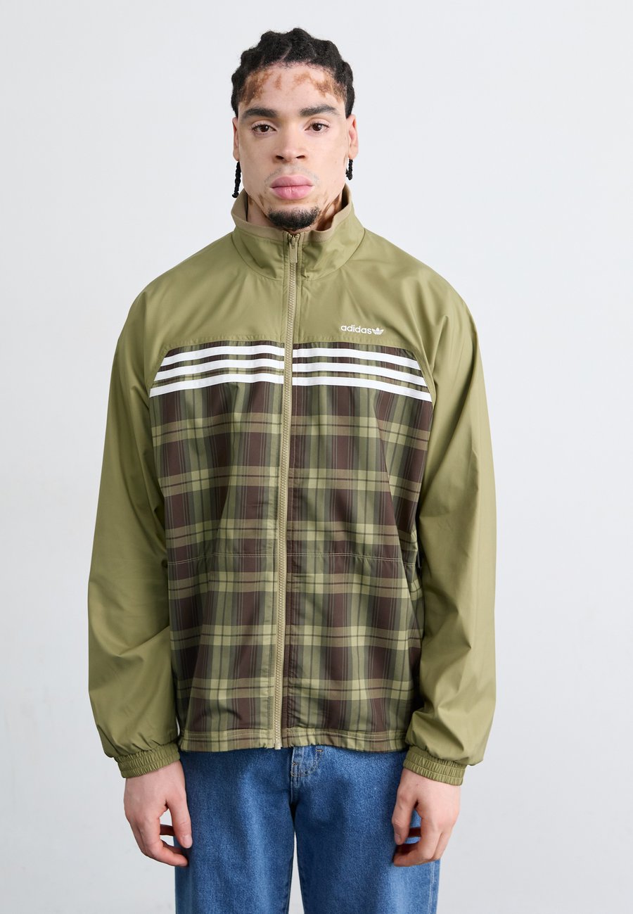 

Куртка Adidas Originals GRAPHIC, Orbit Green/Mottled Light Green