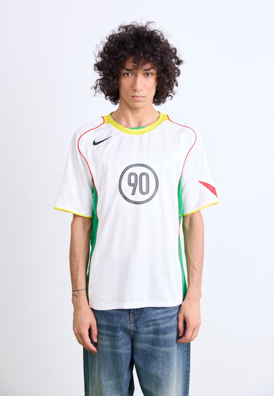 

Футболка Nike Sportswear T-90 FOOTBALL JERSEY, White/Opti Yellow/Light Crimson/White