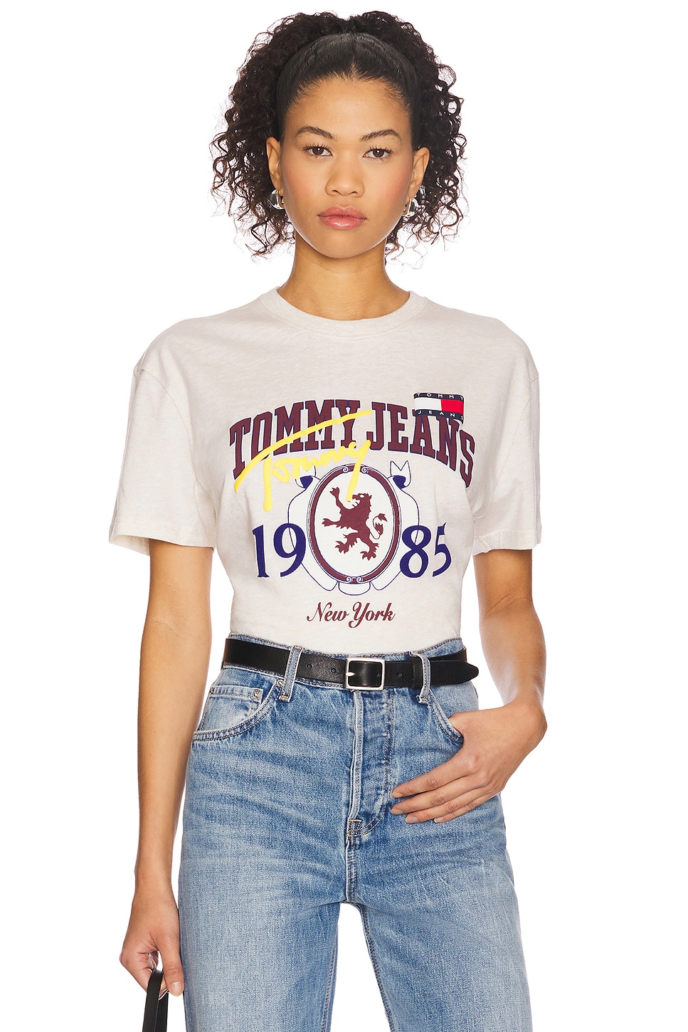 

Футболка в стиле "Варсити" Tommy Jeans, oat marl heather
