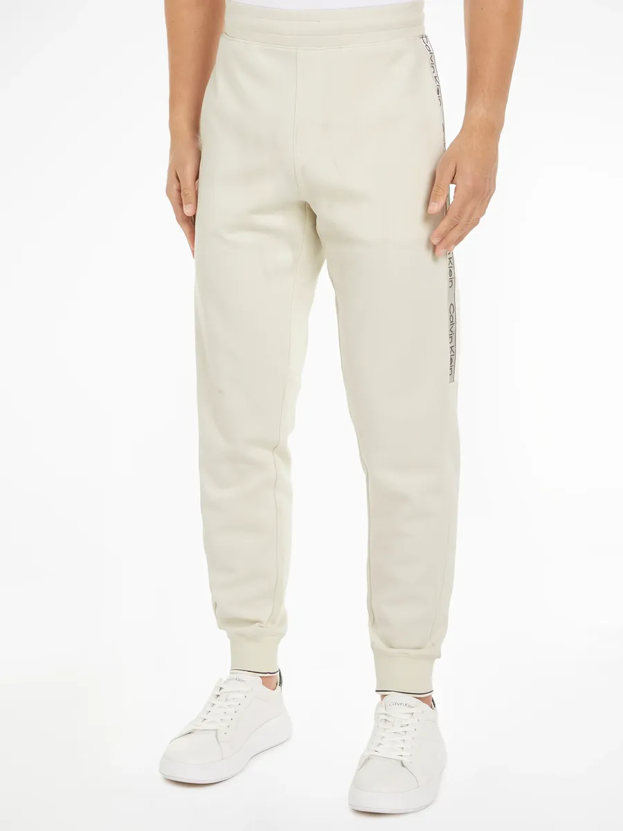 

Спортивные штаны Calvin Klein "LOGO TAPE JOGGER", цвет Icicle