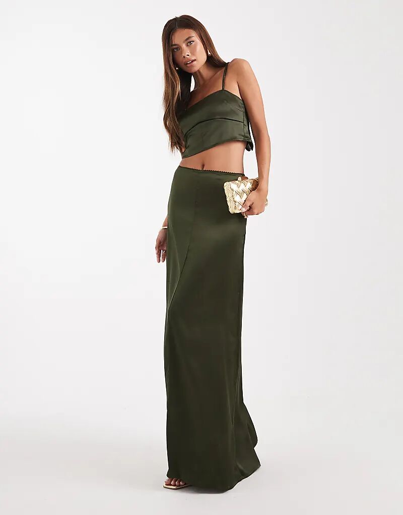 

Длинная атласная юбка ASOS DESIGN зеленого цвета