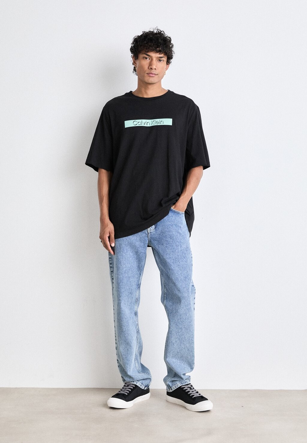 

Кроссовки на шнуровке SKATER Calvin Klein, черный
