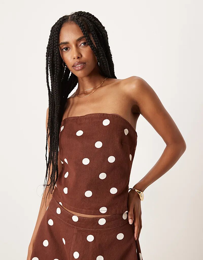 

Джинсовый топ-бандо ASOS DESIGN в коричневый горошек