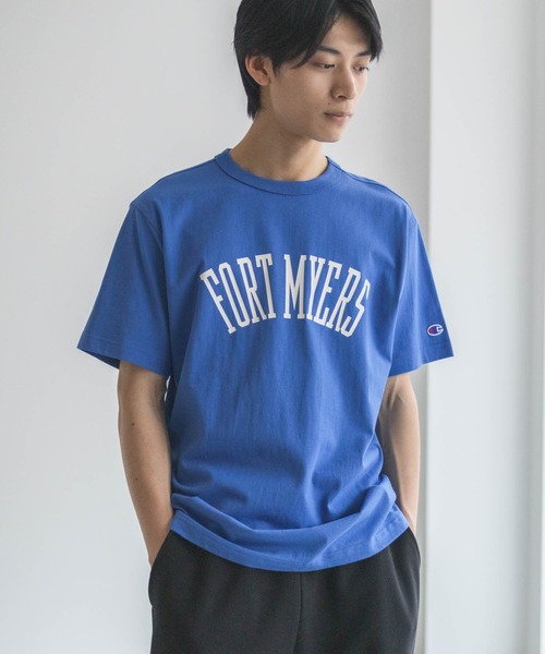 

Футболка с принтом Champion, синий