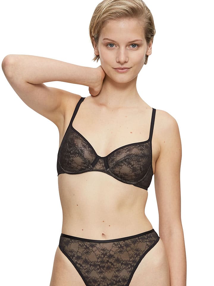 

Бюстгальтер на косточках Triumph, черный