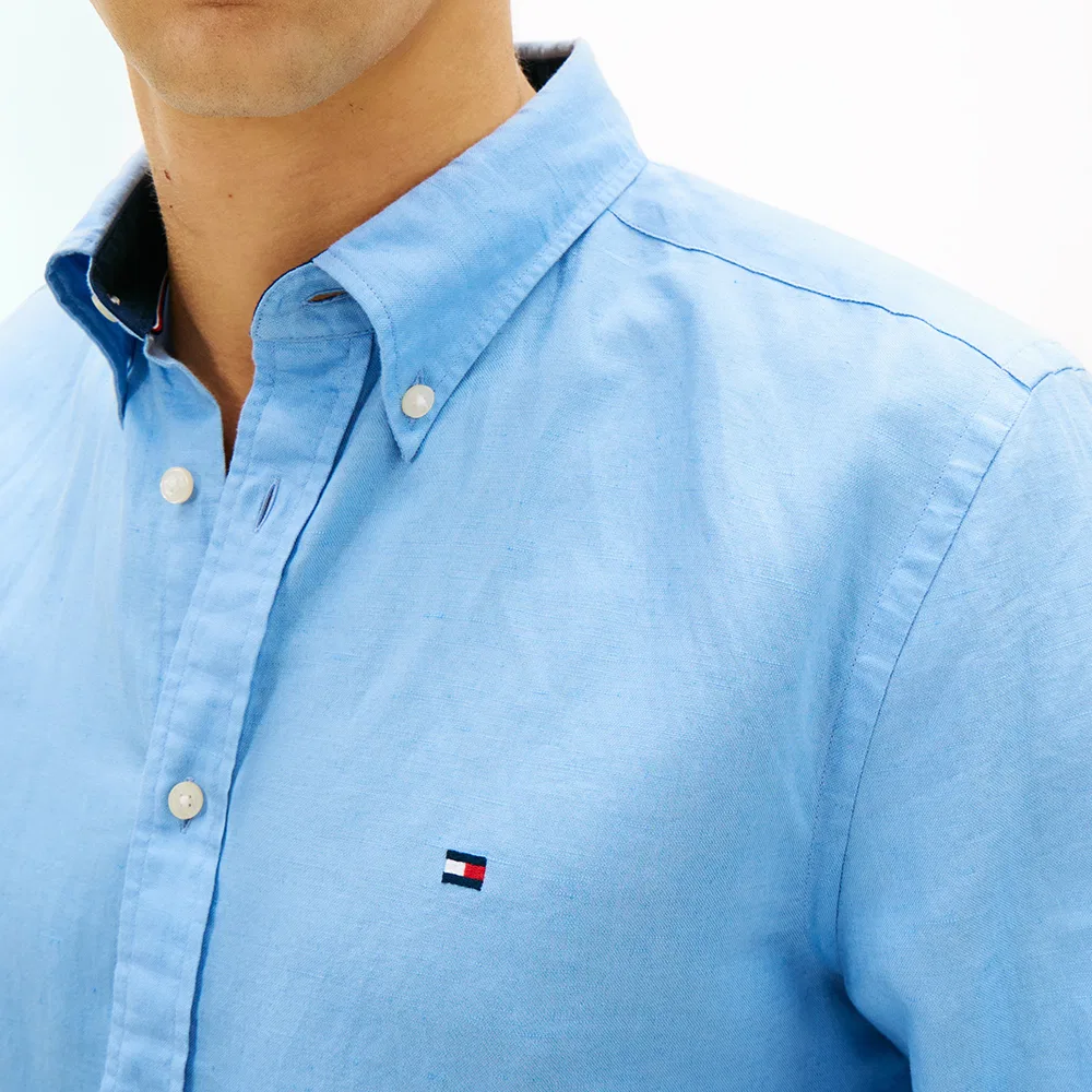Мужская синяя рубашка Regula fit из смесового льна от Tommy Hilfiger — фото 4