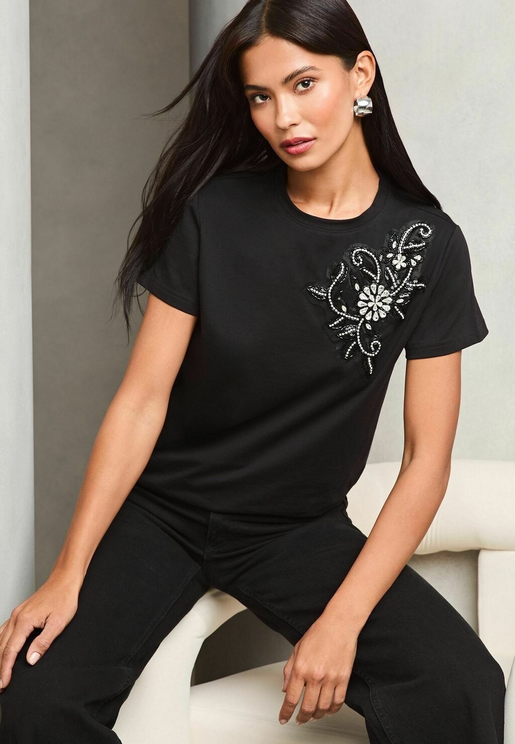 

Футболка с принтом Lipsy, черный