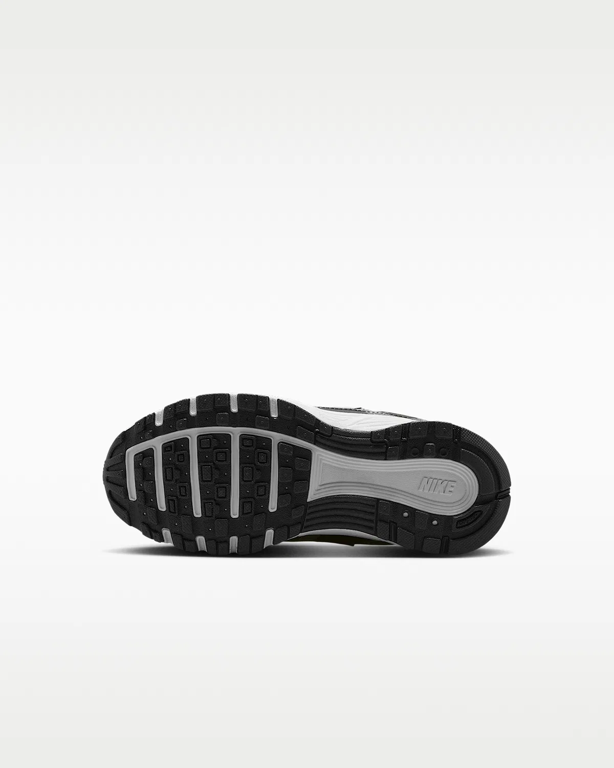 Детские кроссовки Nike P-6000, Smoke Grey/Black/Platinum Tint/Dutch Blue — фото 2