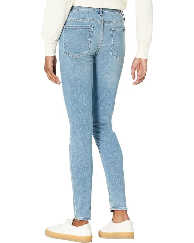 

Джинсы 7 For All Mankind The Skinny in Mulberry, цвет Mulberry