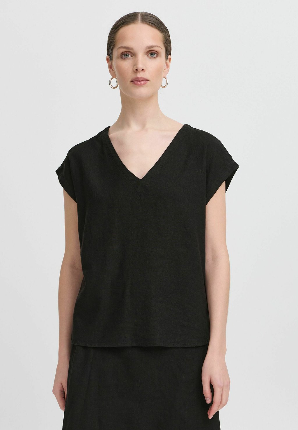 

Блуза IHLINNO - Basic T-shirt ICHI, черный
