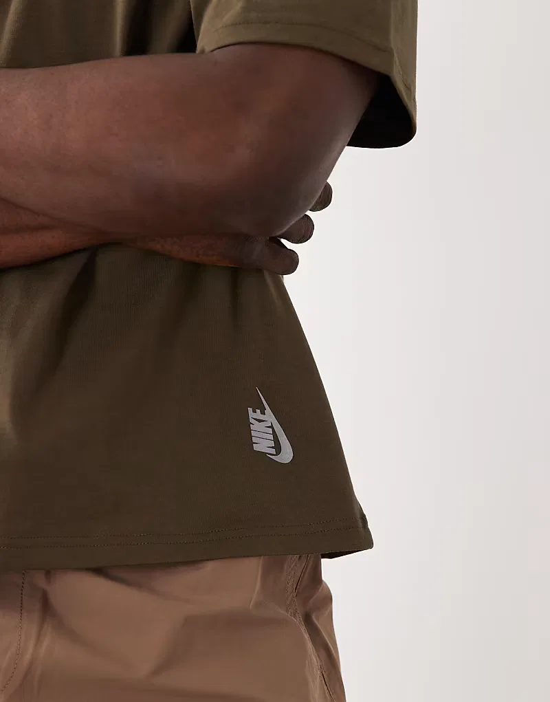 Футболка Nike Essential свободного кроя оверсайз, коричневый — фото 3