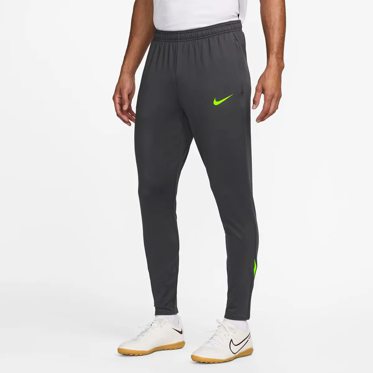 

Мужские страйк-брюки Nike, серый