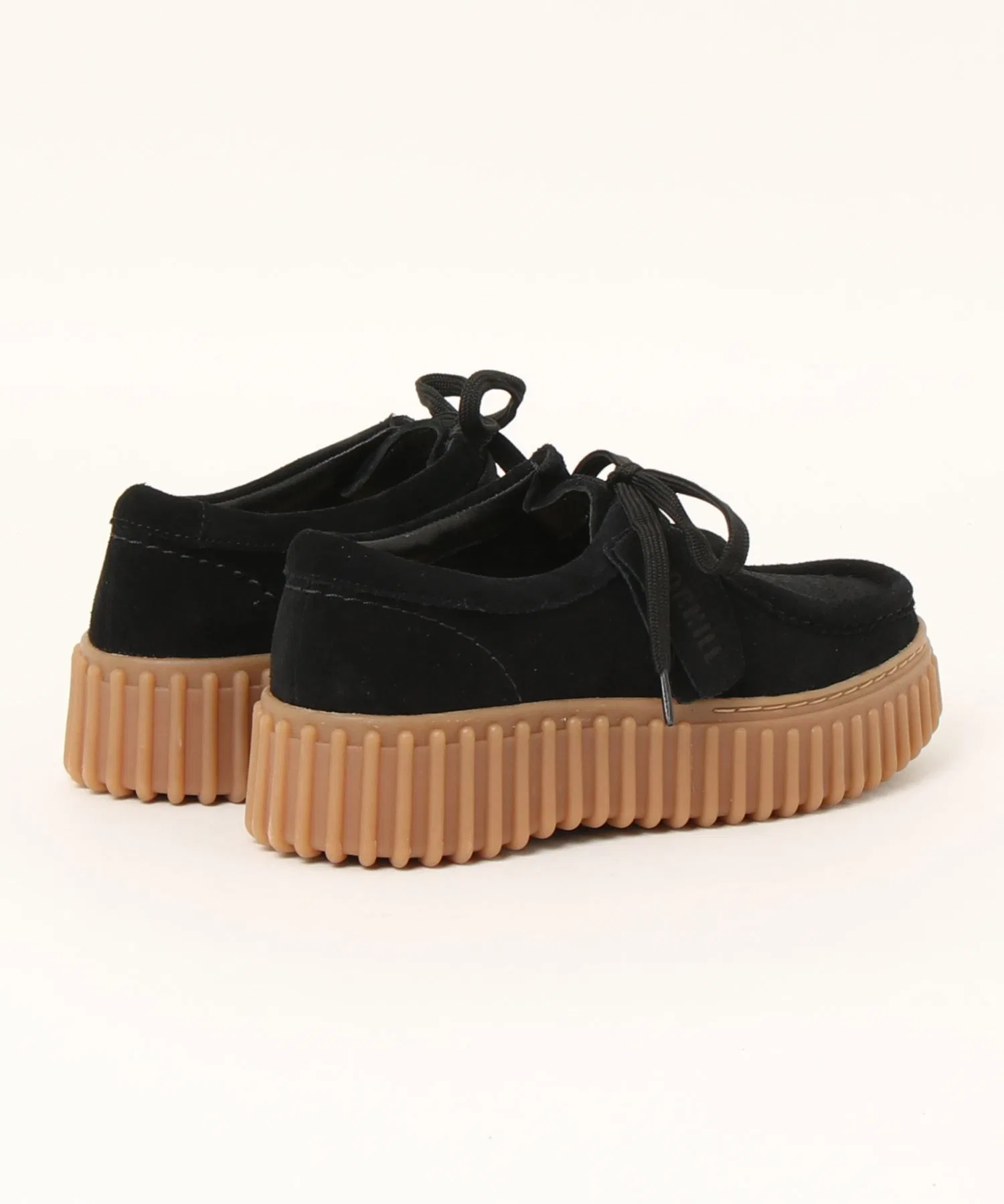 Унисекс мокасины из натуральной кожи Clarks Torhill Bee белые — фото 2