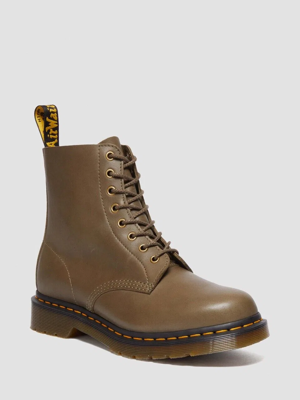 Мужские ботинки 1460 Carrara цвета хаки от Dr.Martens