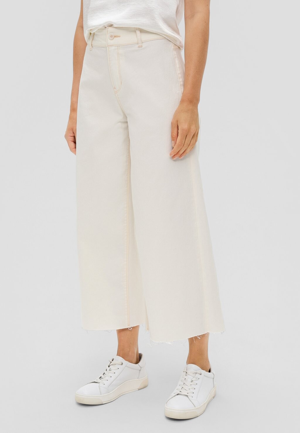 

Джинсы-клеш Culotte Suri Mid Rise Wide Leg s.Oliver, белые