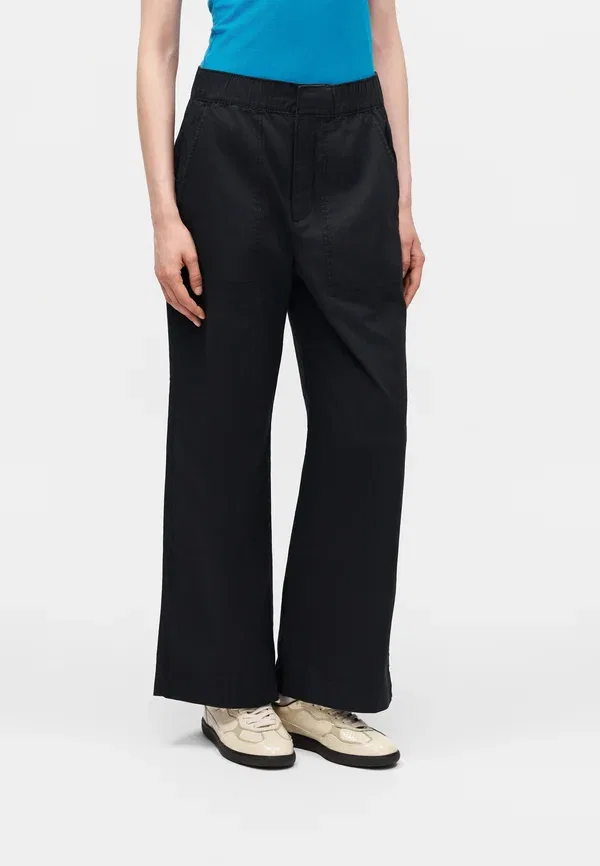 Брюки Gap Easy, цвет вымытый черный
