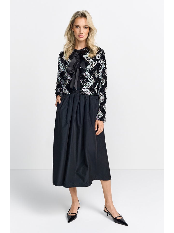 

Rich & Royal Черно-белый блейзер