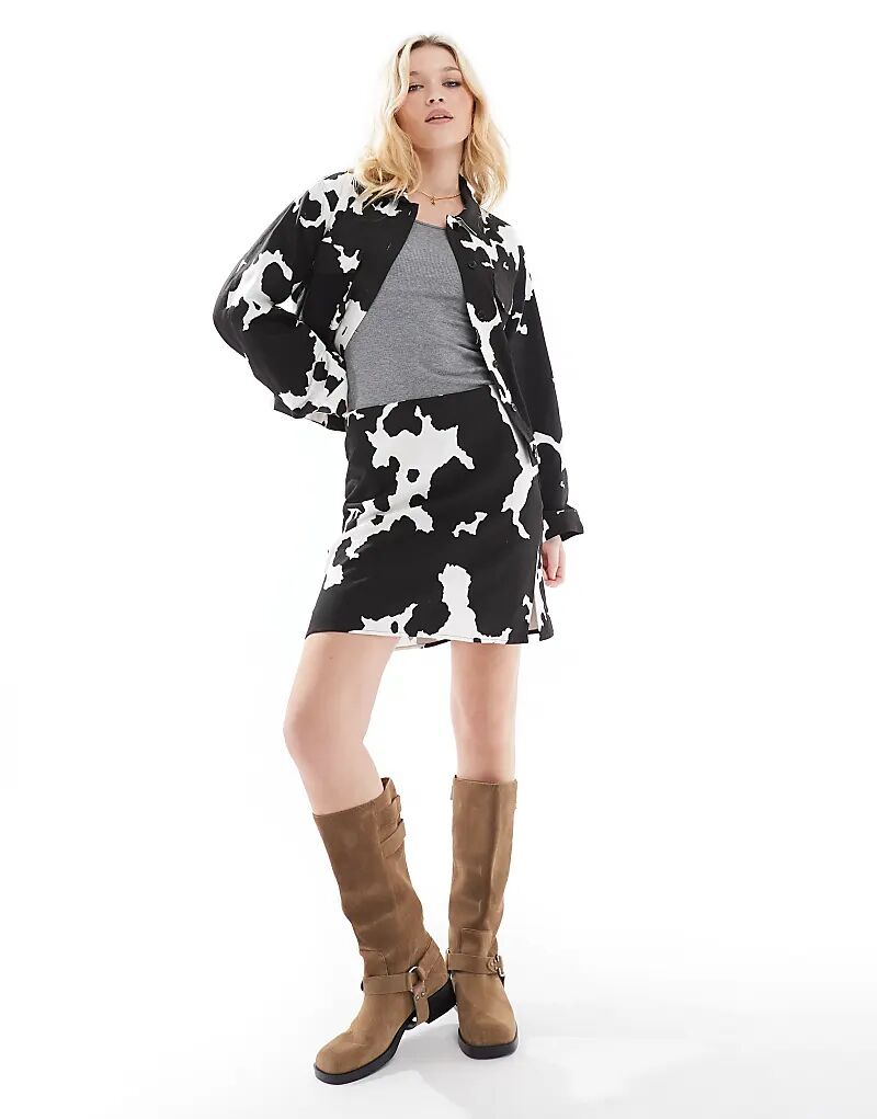 

Мини-юбка из эластичного денима Object с принтом коровы черного цвета