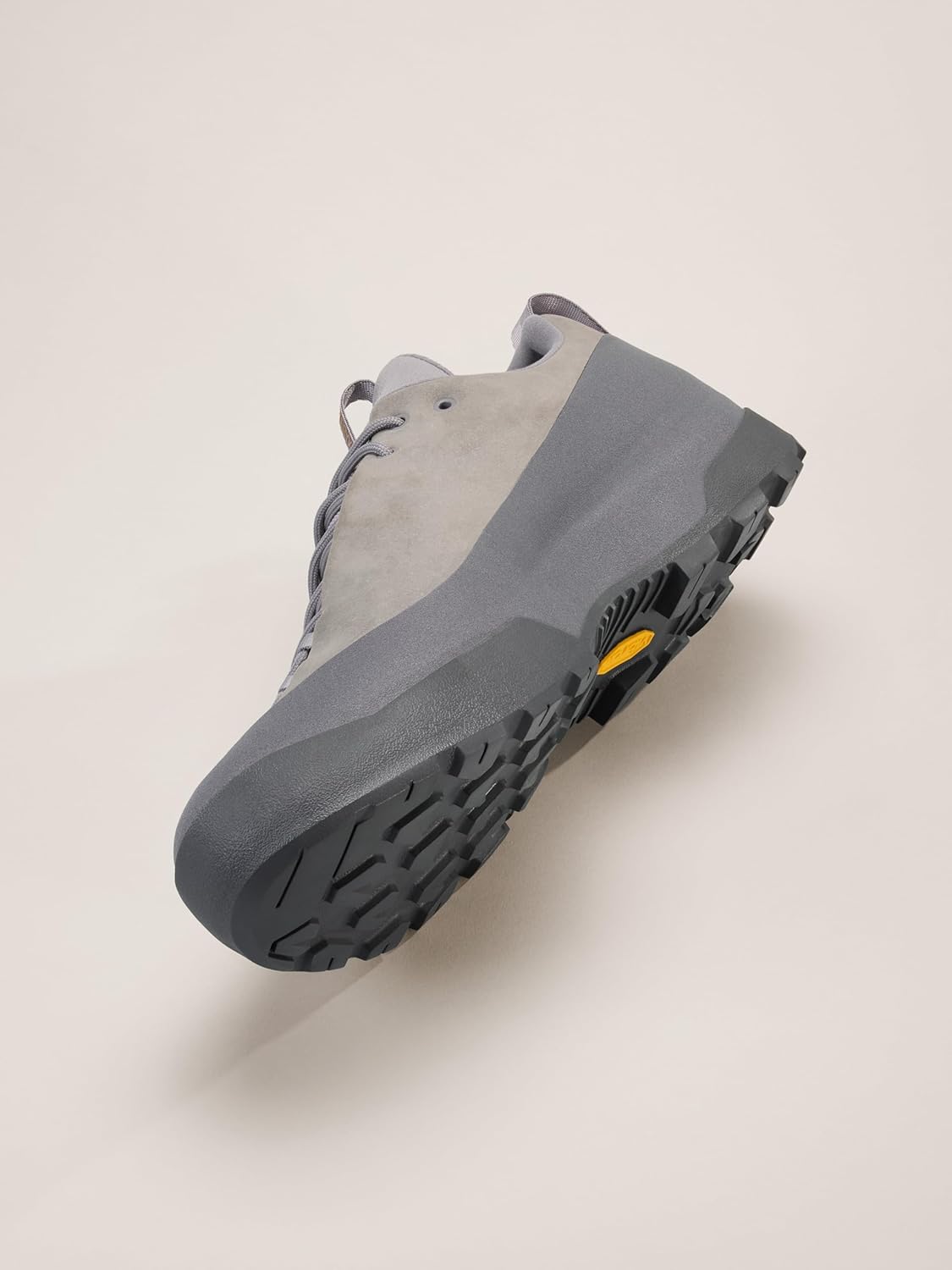 Мужские ботинки Arc'teryx Konseal GTX, Водонепроницаемая обувь для подхода по сложной и технической местности, Void/Cloud — фото 2
