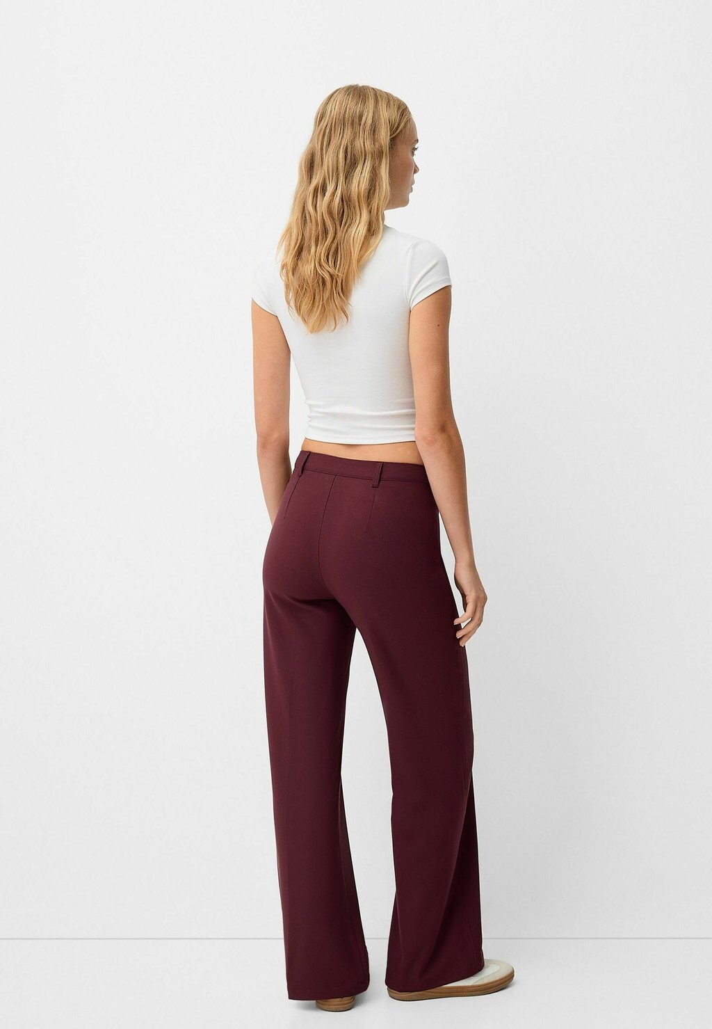 

Брюки WIDE-TAILORED Bershka, бордовый