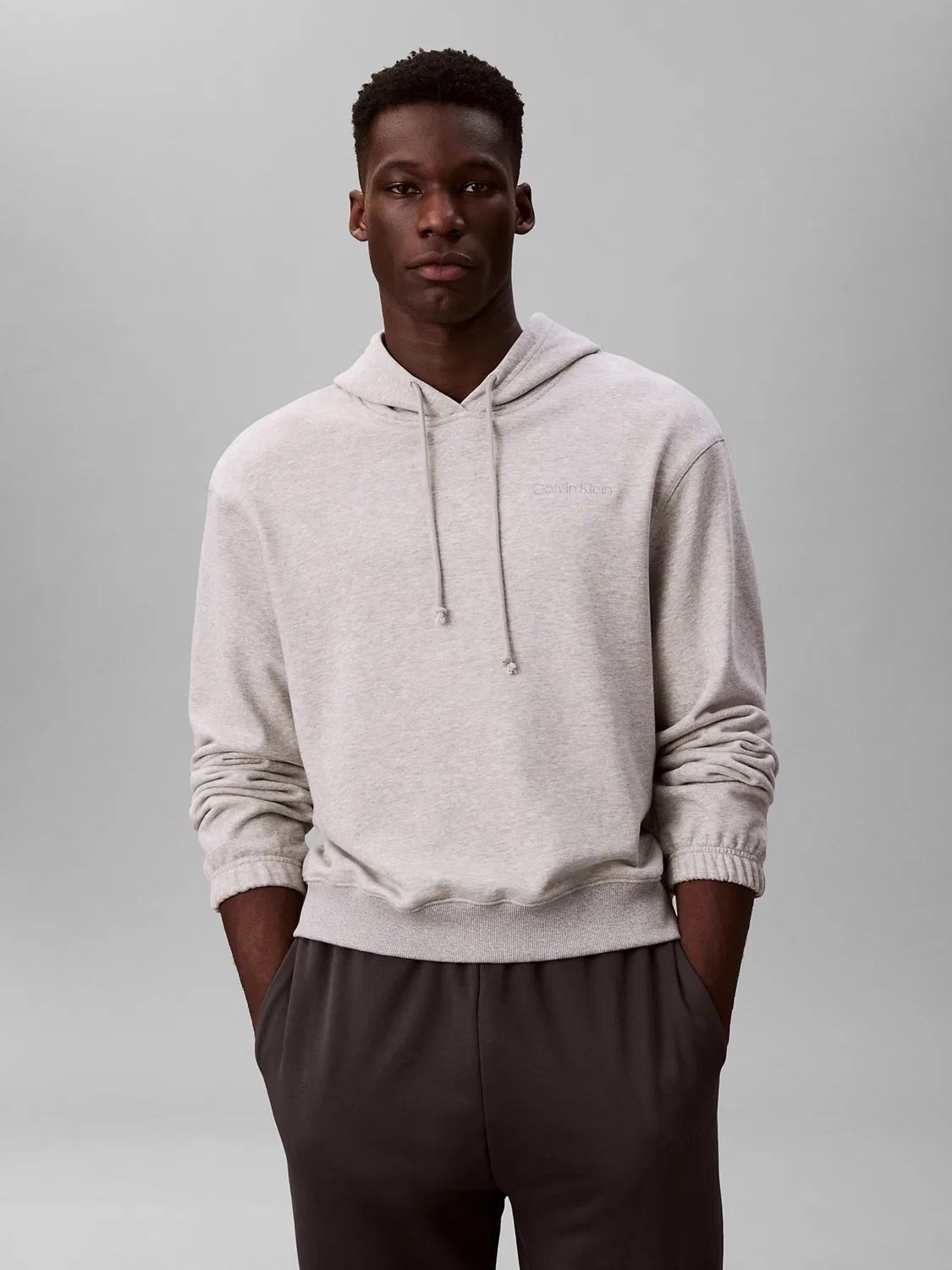 Толстовка Calvin Klein серого цвета — фото 2