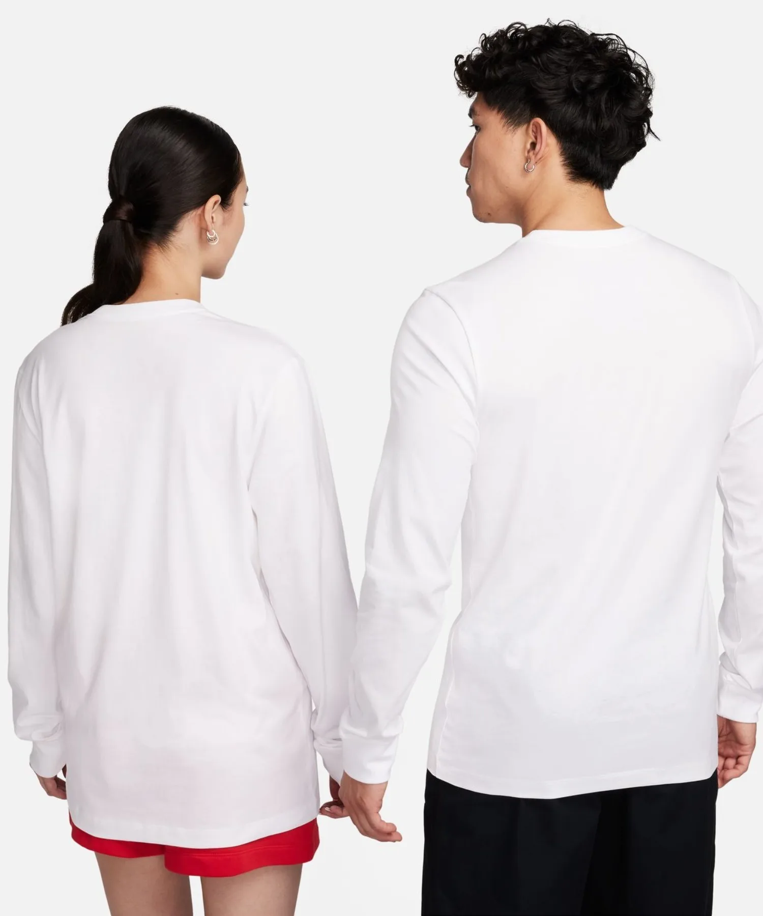 Мужская футболка с длинным рукавом Nike NSW Club L/S T-shirt чёрная — фото 3