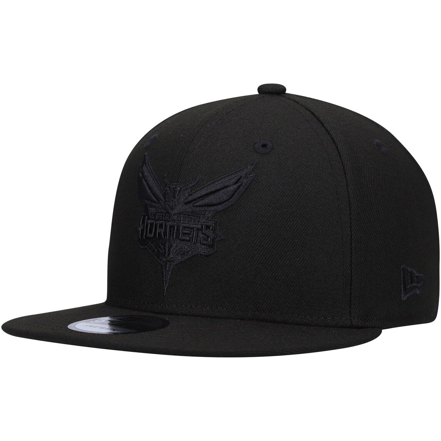 

Мужская кепка New Era Charlotte Hornets Black On Black 9FIFTY Snapback