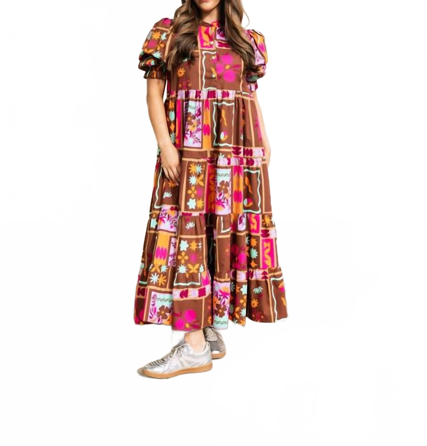

Karlie Платье-макси Kiki с многоярусной юбкой и цветочным узором коричневого цвета